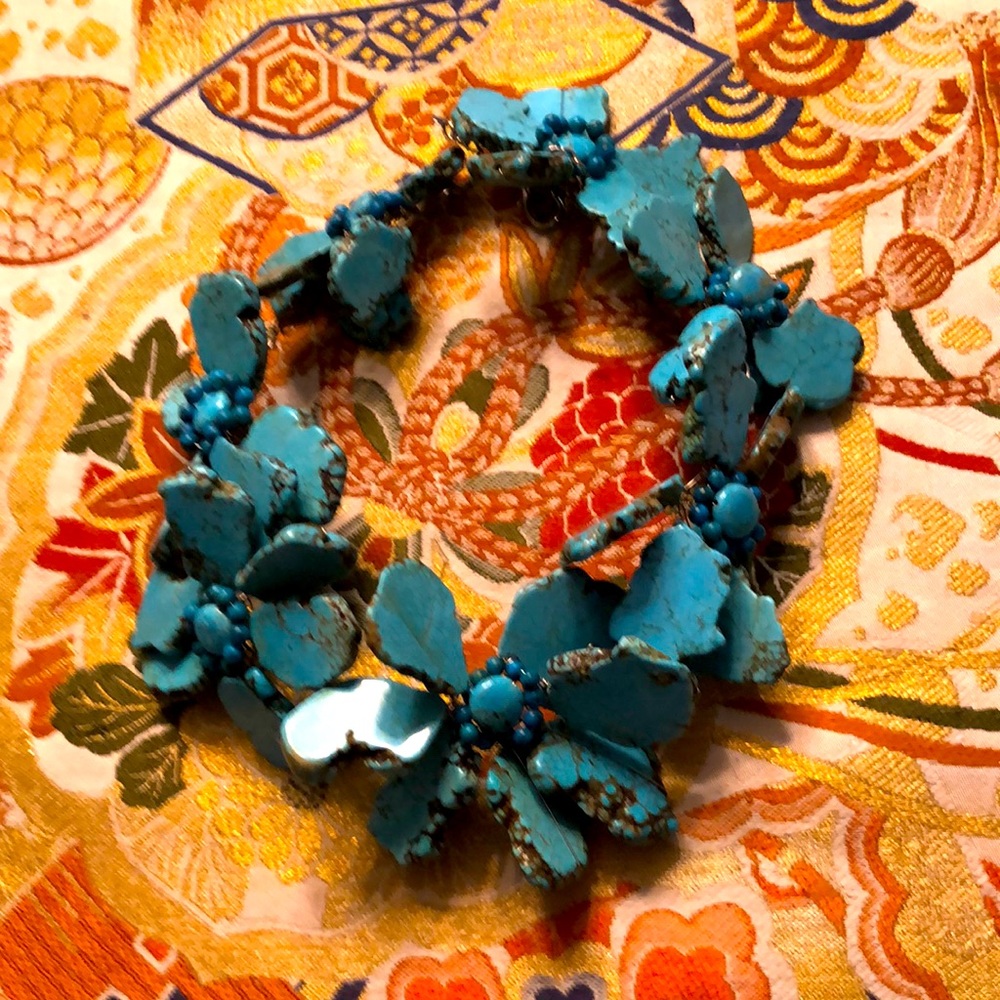 Turquoise flower necklace